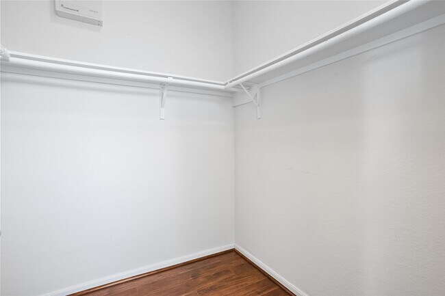 Building Photo - 6530 Bayliss Valley Ln