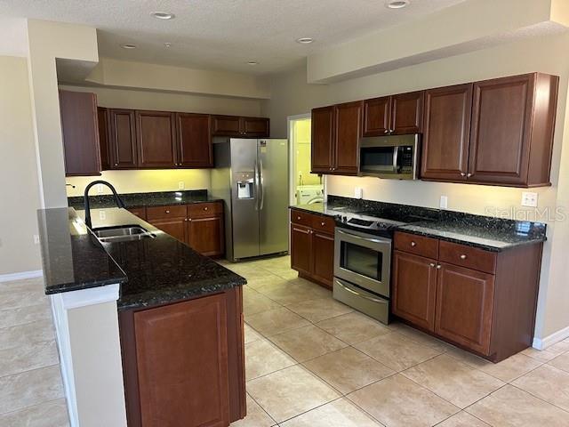 Building Photo - 606 Wells Ct