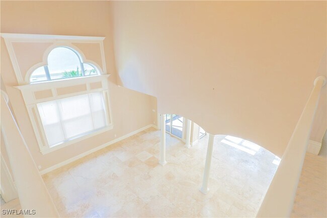 Building Photo - 2915 Coco Lakes Dr