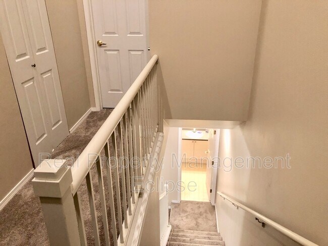 Building Photo - 16125 Juanita Woodinville Way NE