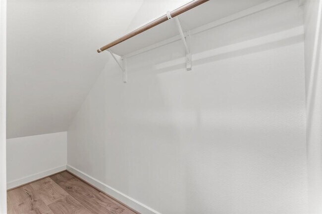 Building Photo - 5905 Haring Ln
