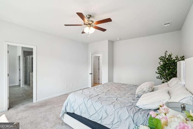 Building Photo - 2424 Pinnae Pl