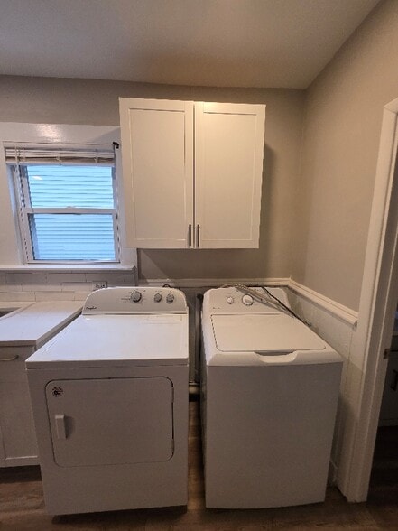 Building Photo - 169 Coram Ave