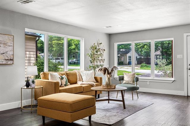 Building Photo - 8911 Diceman Dr