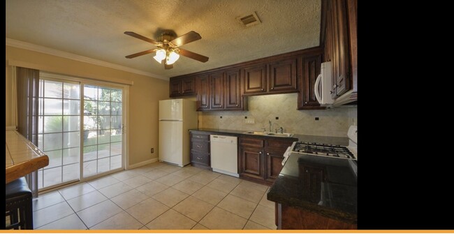 Kitchen - 3411 Dryburgh Ct