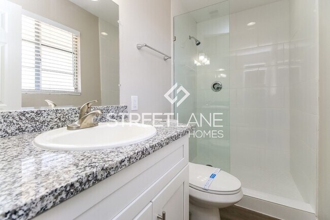 Building Photo - Now offering the first full months rent free!