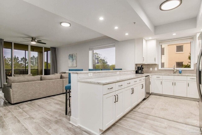 Building Photo - 612 Lost Key Dr