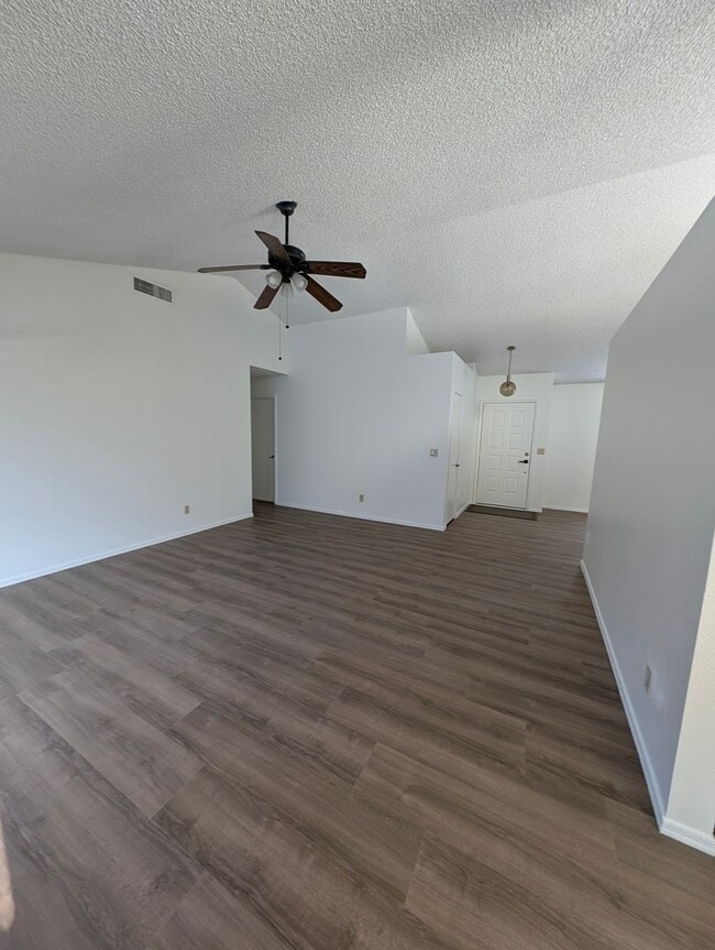 Building Photo - AVAILABLE NOW IN KYRENE AREA OF CHANDLER!!!