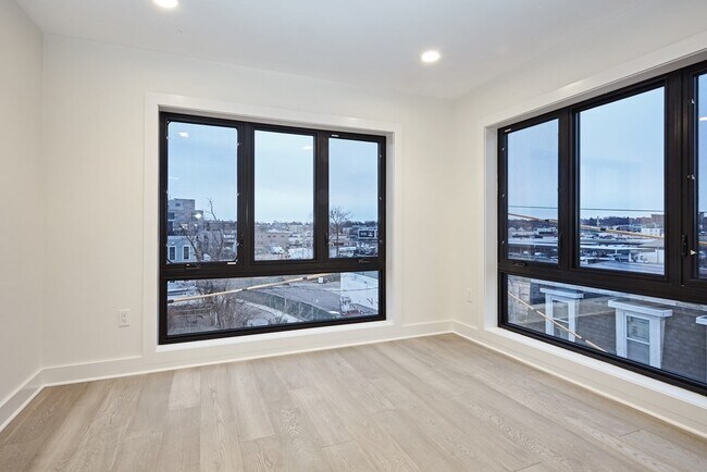 Building Photo - 85 Willow Ct