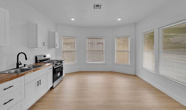 Building Photo - Newly Remodeled 3BD 2BA Home in Waco