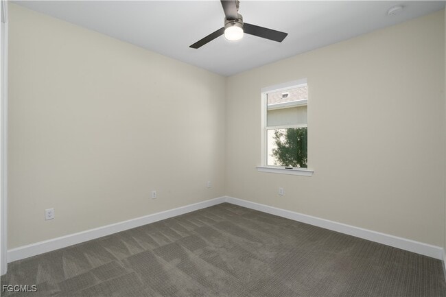 Building Photo - 42186 Edgewater Dr