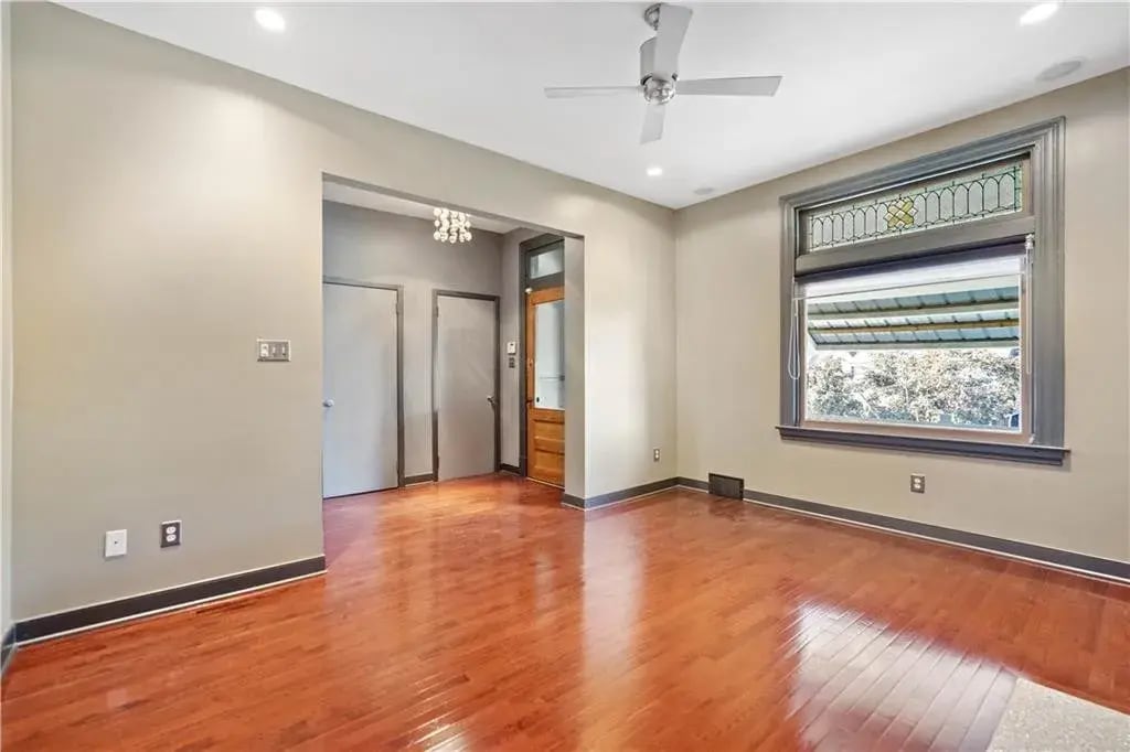 Building Photo - 937 Jackman Ave