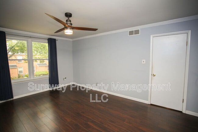 Building Photo - 2116 Harbour Dr