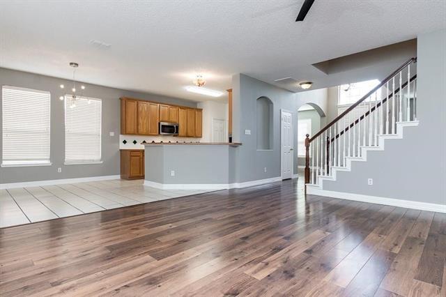 Building Photo - 9401 Meyers Canyon Dr