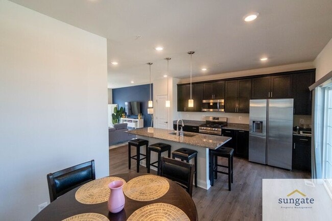 Building Photo - 1408 Onnesta Ct