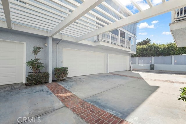 Building Photo - 313 N Broadway