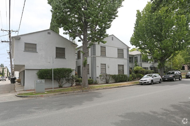 Primary Photo - 9216 Alden Dr