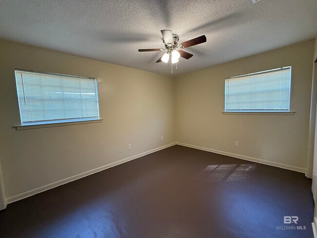 Building Photo - 2505 Pollard Rd