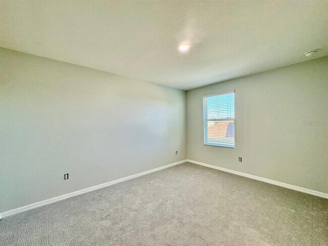 Building Photo - 35743 Hillbrook Ave