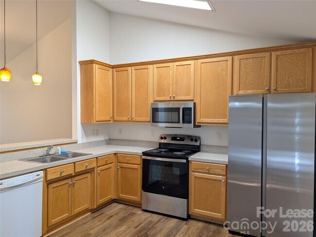 Building Photo - 106 Aljen Ct