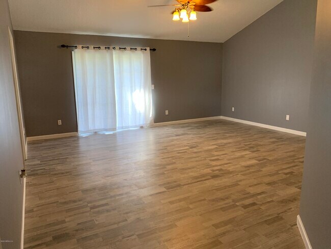 Building Photo - 12018 Sunchase Dr