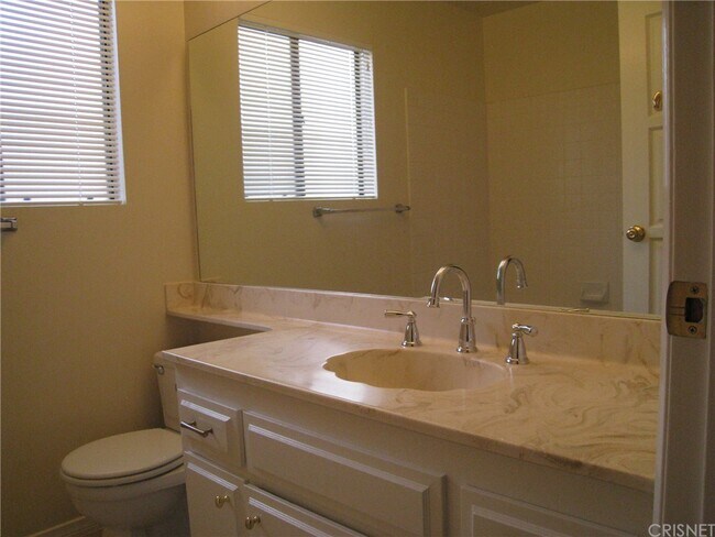 Building Photo - 3218 Tannencrest Dr