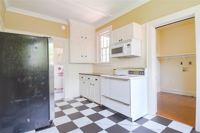 Building Photo - 1451 Watson St