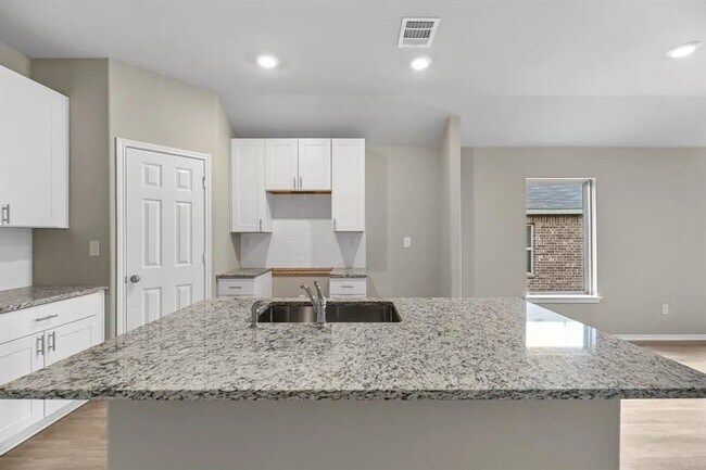 Building Photo - 8213 Red Spruce St
