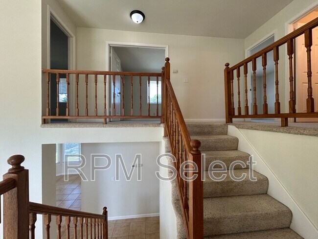 Building Photo - 1314 Jamestown Dr