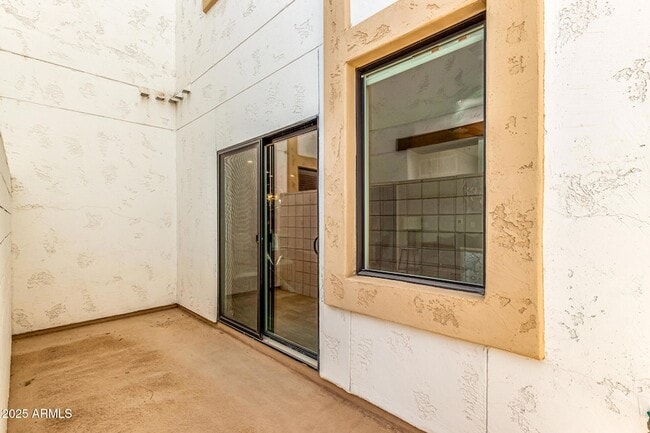 Building Photo - 2511 W Queen Creek Rd