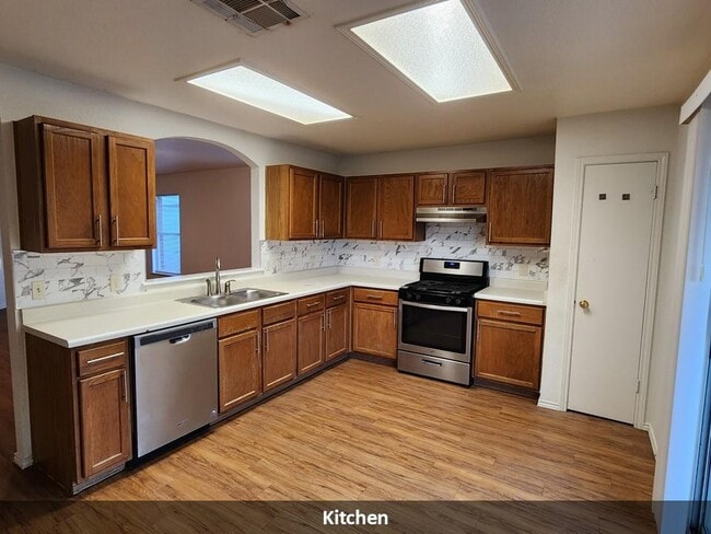 Building Photo - 17204 Ardisia Dr