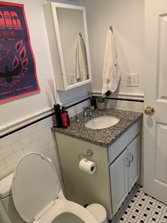 Building Photo - 105 Pinckney St