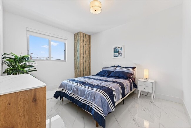 Building Photo - 888 Biscayne Blvd