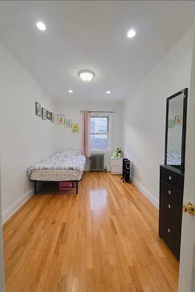 Building Photo - 23-39-39 93rd St