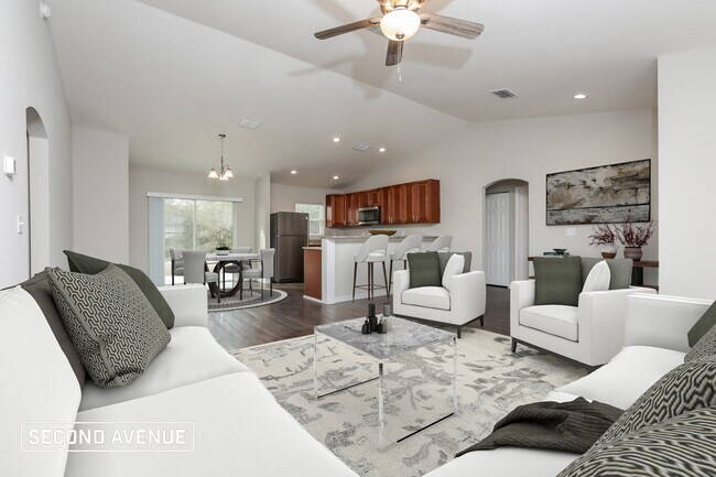 Building Photo - 2600 SW 152nd Ln