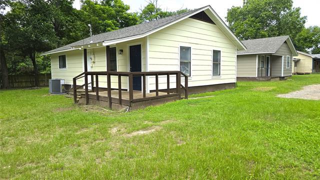 Building Photo - 379 Blackbourn St