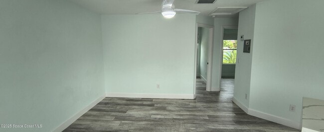 Building Photo - 216 NE 3rd St