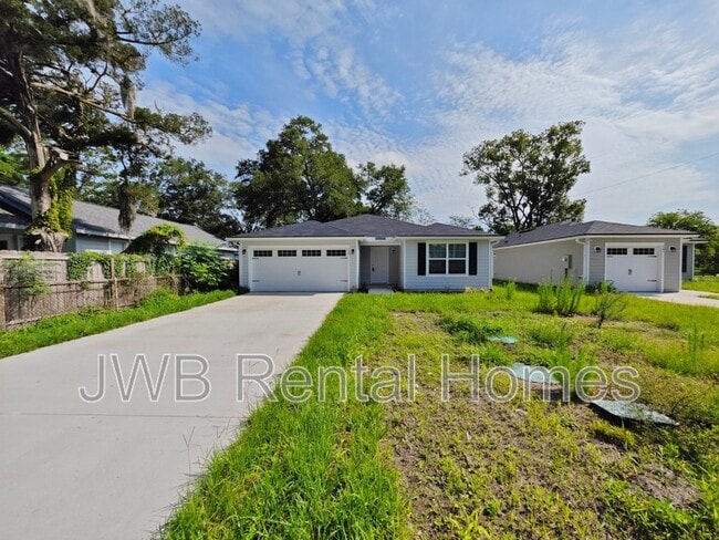 Building Photo - 133 Sago Ave