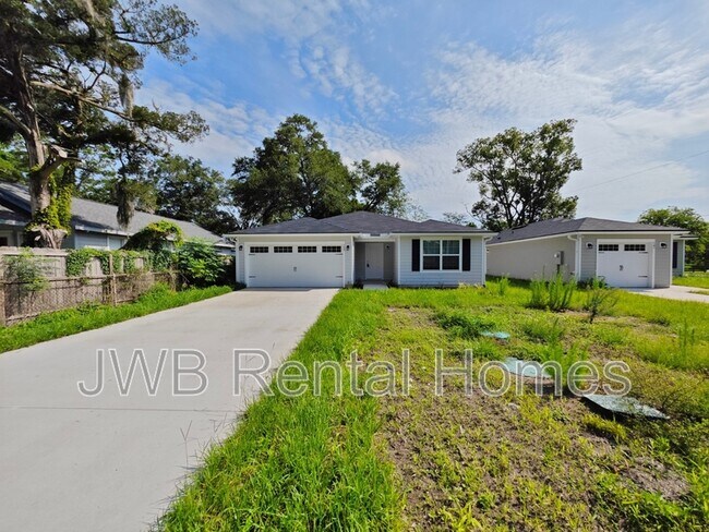 Primary Photo - 133 Sago Ave