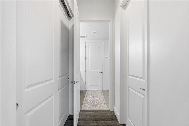 Building Photo - 3131 N Central Ave