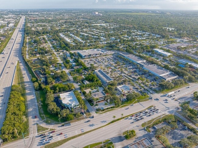 Building Photo - 8507 Sunset Dr