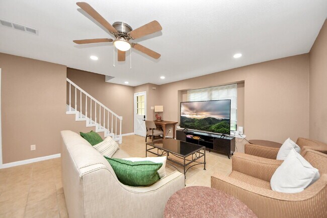 Building Photo - 6710 Biggs Ct