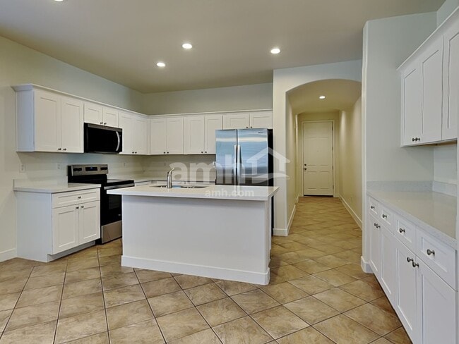Building Photo - 14237 W Ventura St