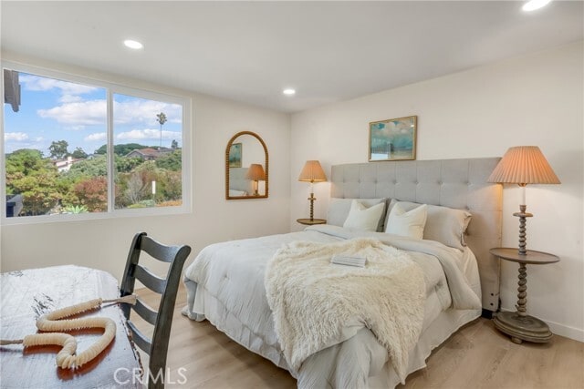 Building Photo - 6542 Ocean Crest Dr