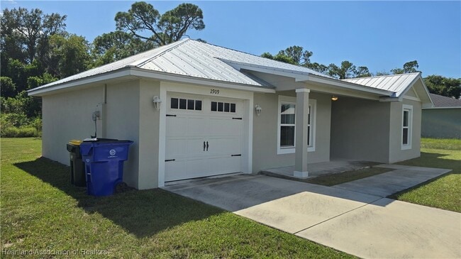 Building Photo - 2909 Mullet Ave