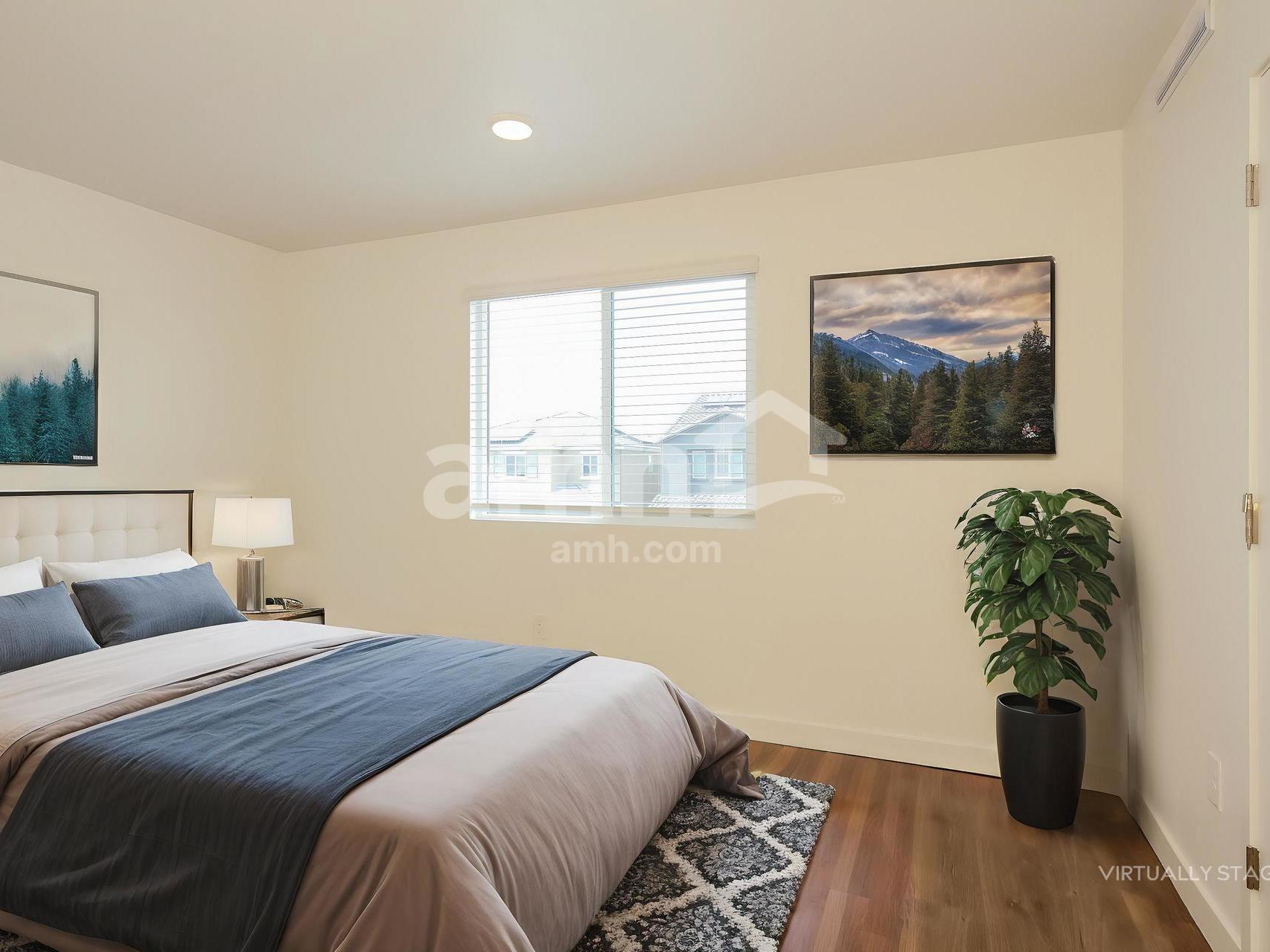 Building Photo - 12631 W Flynn Ln