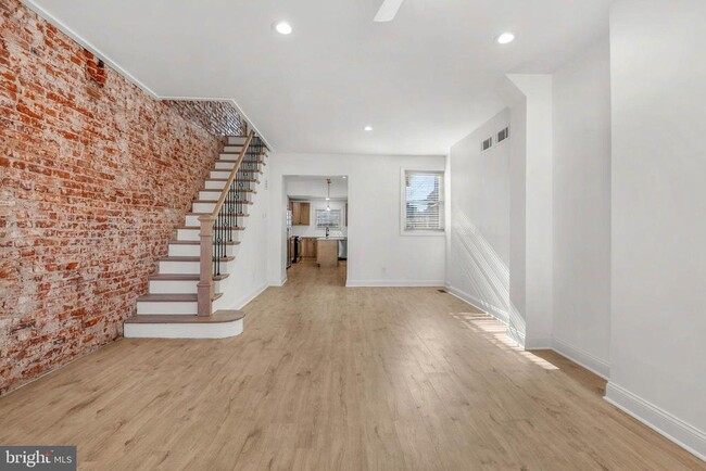 Building Photo - 306 Mifflin St