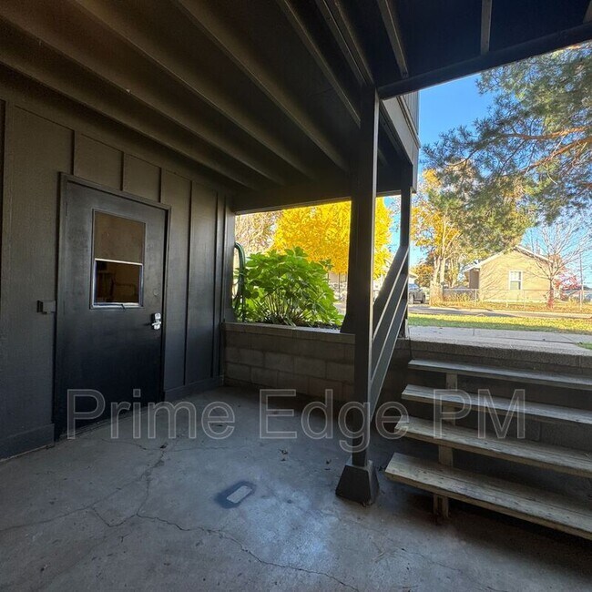 Building Photo - 1109 N 28th St