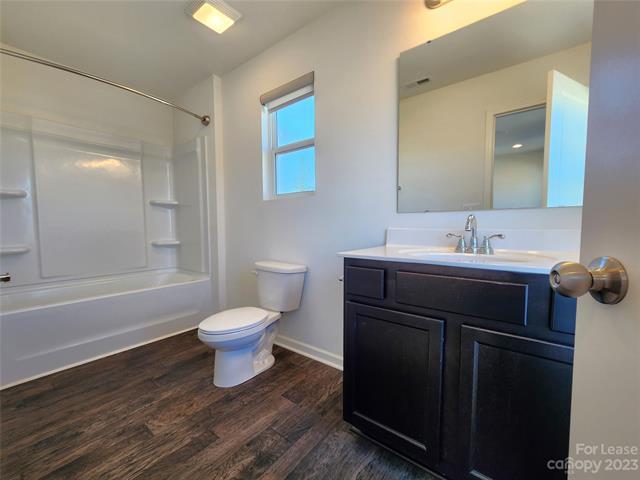 Building Photo - 150 Pin Oak Ct