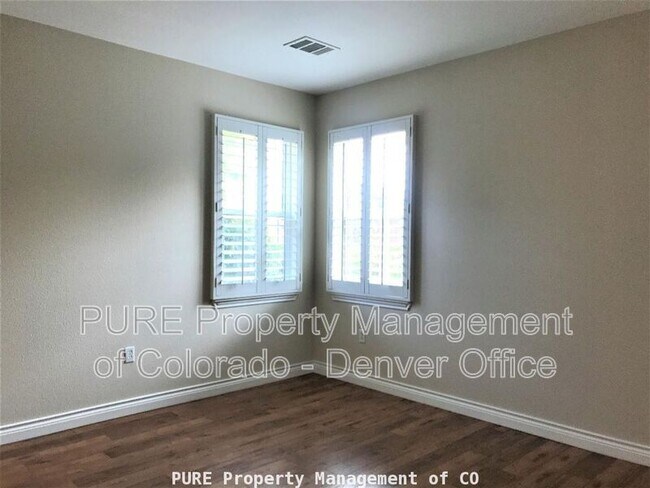 Building Photo - 9201 W Chatfield Pl